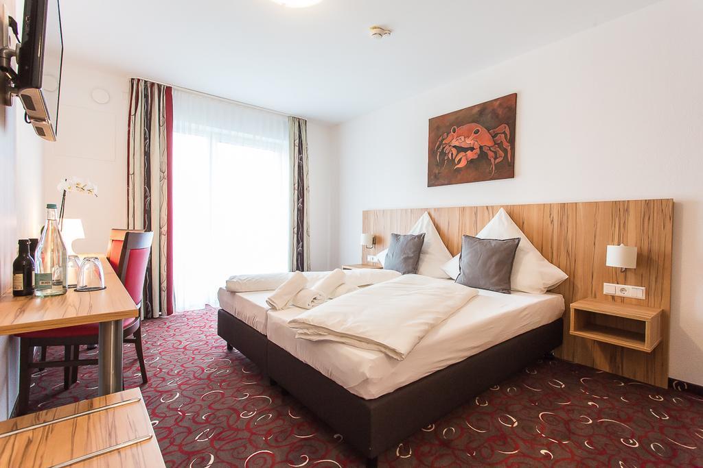 Schaefer Boardinghouse Aparthotel Gröbenzell Exteriör bild