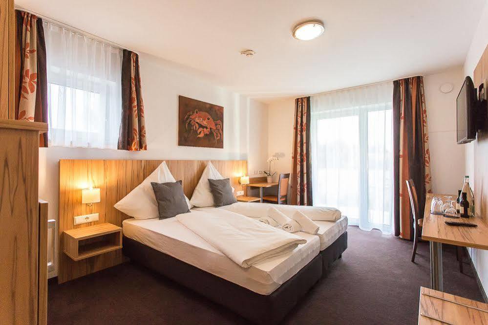 Schaefer Boardinghouse Aparthotel Gröbenzell Exteriör bild